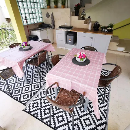 בית הארחה Dalma 3*