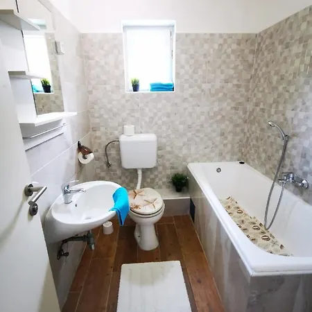 בית הארחה Dalma 3*